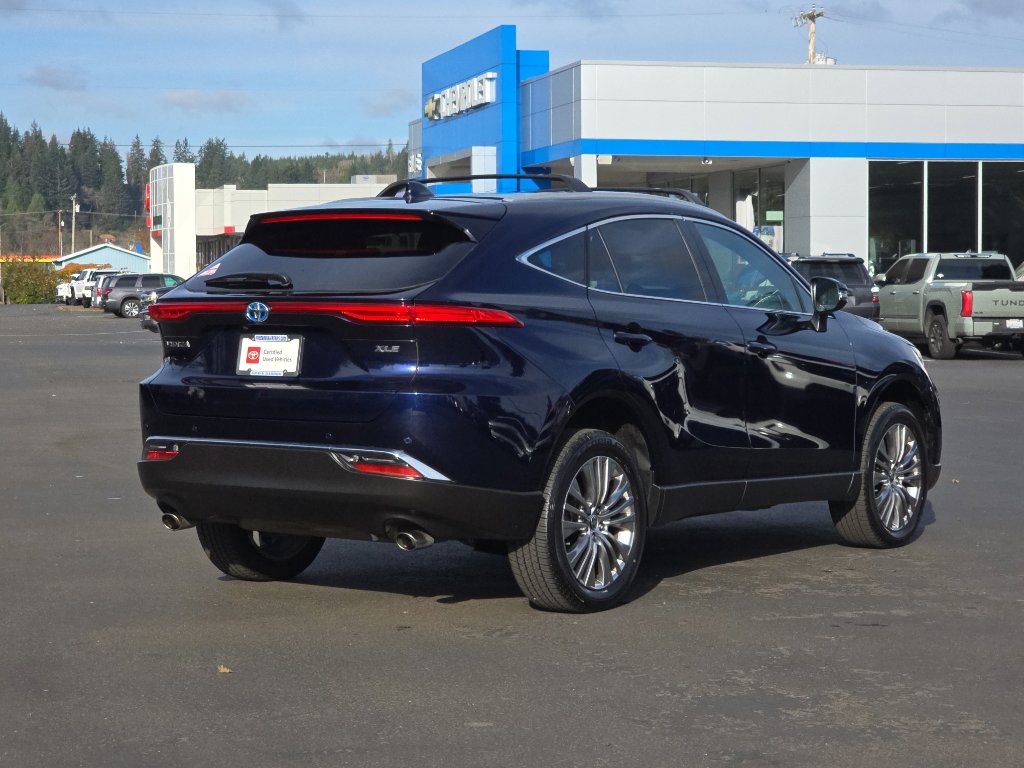 Certified 2023 Toyota Venza XLE image 5