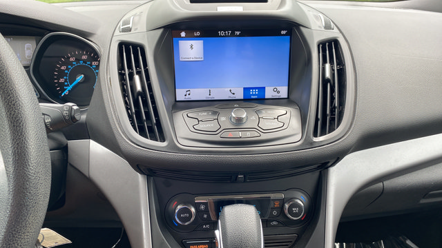 Used 2016 Ford Escape SE w/ Equipment Group 201A AWD/4WD image 13