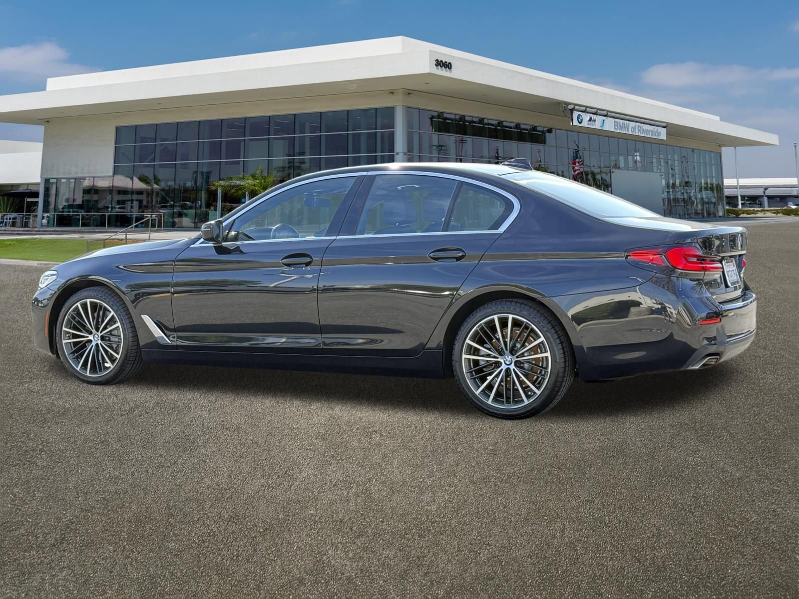 Certified 2023 BMW 530i RWD image 8