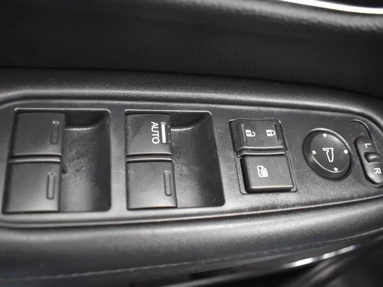 Used 2022 Honda HR-V EX-L image 22