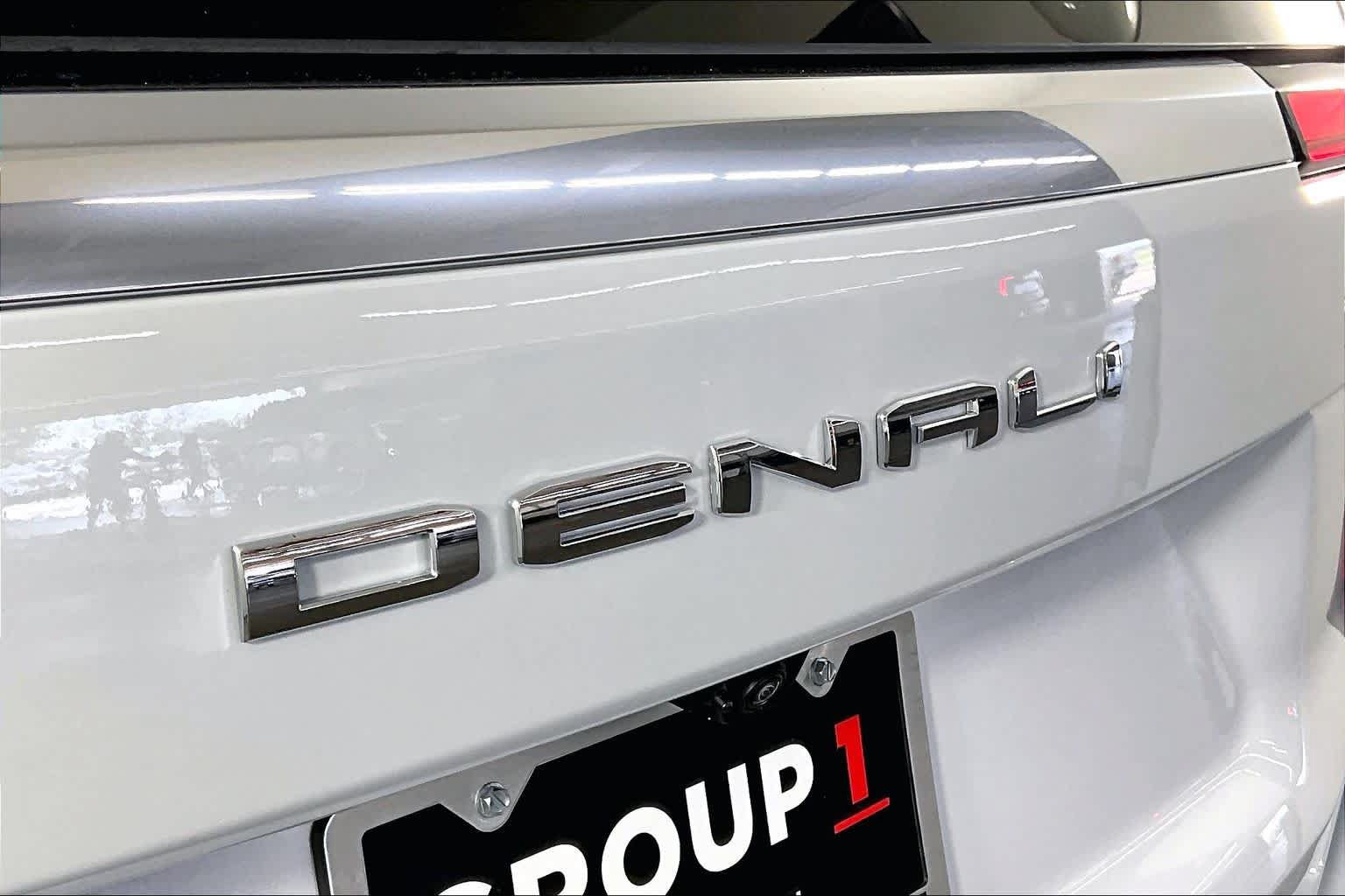 Certified 2026 GMC Yukon XL Denali w/ Sun & Power Step Package AWD/4WD image 10