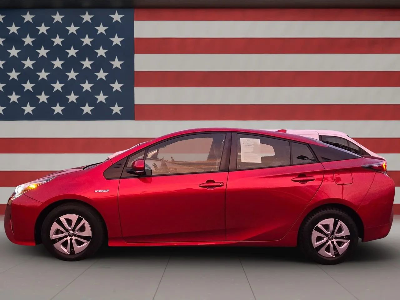 Used 2017 Toyota Prius Three image 4