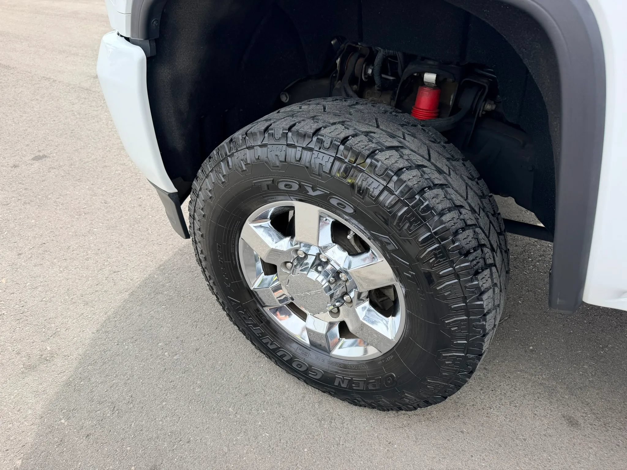 Used 2016 GMC Sierra 3500 Denali w/ Duramax Plus Package AWD/4WD image 9
