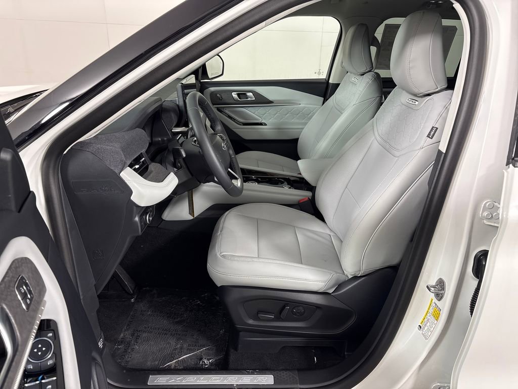New 2026 Ford Explorer Platinum AWD/4WD image 30
