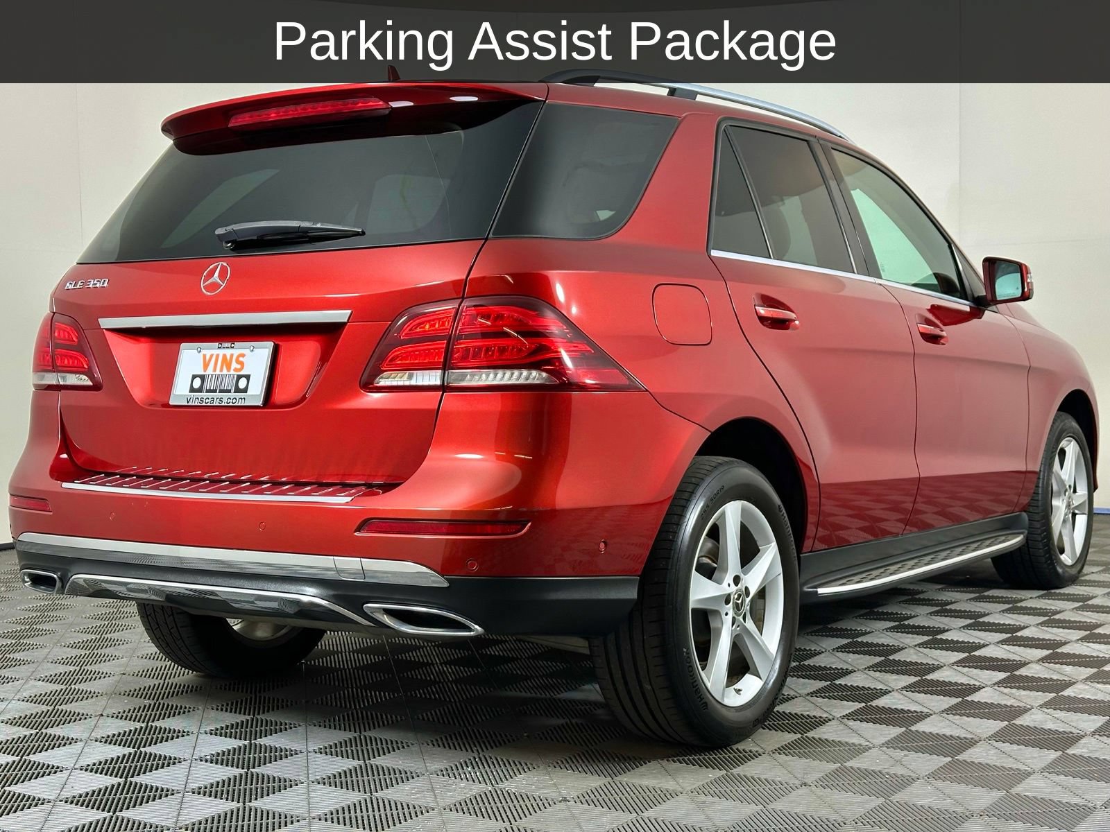 Used 2018 Mercedes-Benz GLE 350 w/ Premium 1 Package image 4