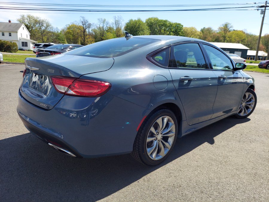 Used 2015 Chrysler 200 S w/ Navigation & Sound Group I AWD/4WD image 4