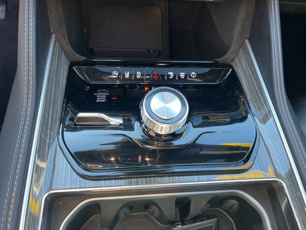 Used 2022 Jeep Wagoneer Series II w/ Premium Group I image 18