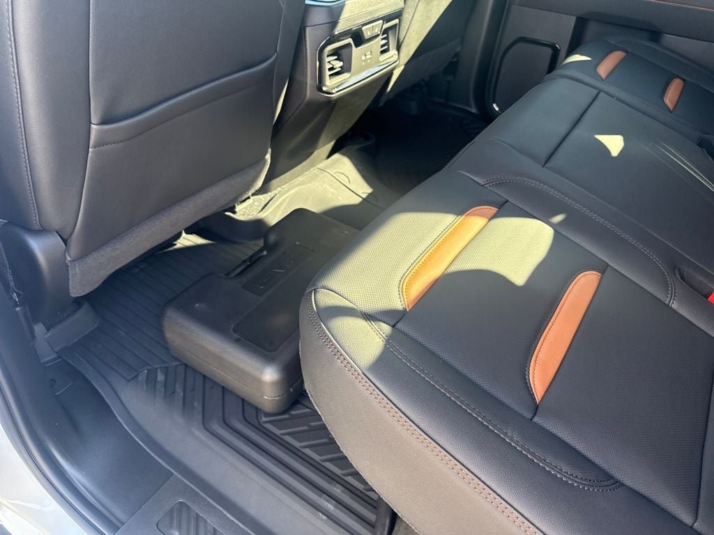 New 2026 GMC Sierra 2500 AT4 w/ AT4 Premium Plus Package AWD/4WD image 24