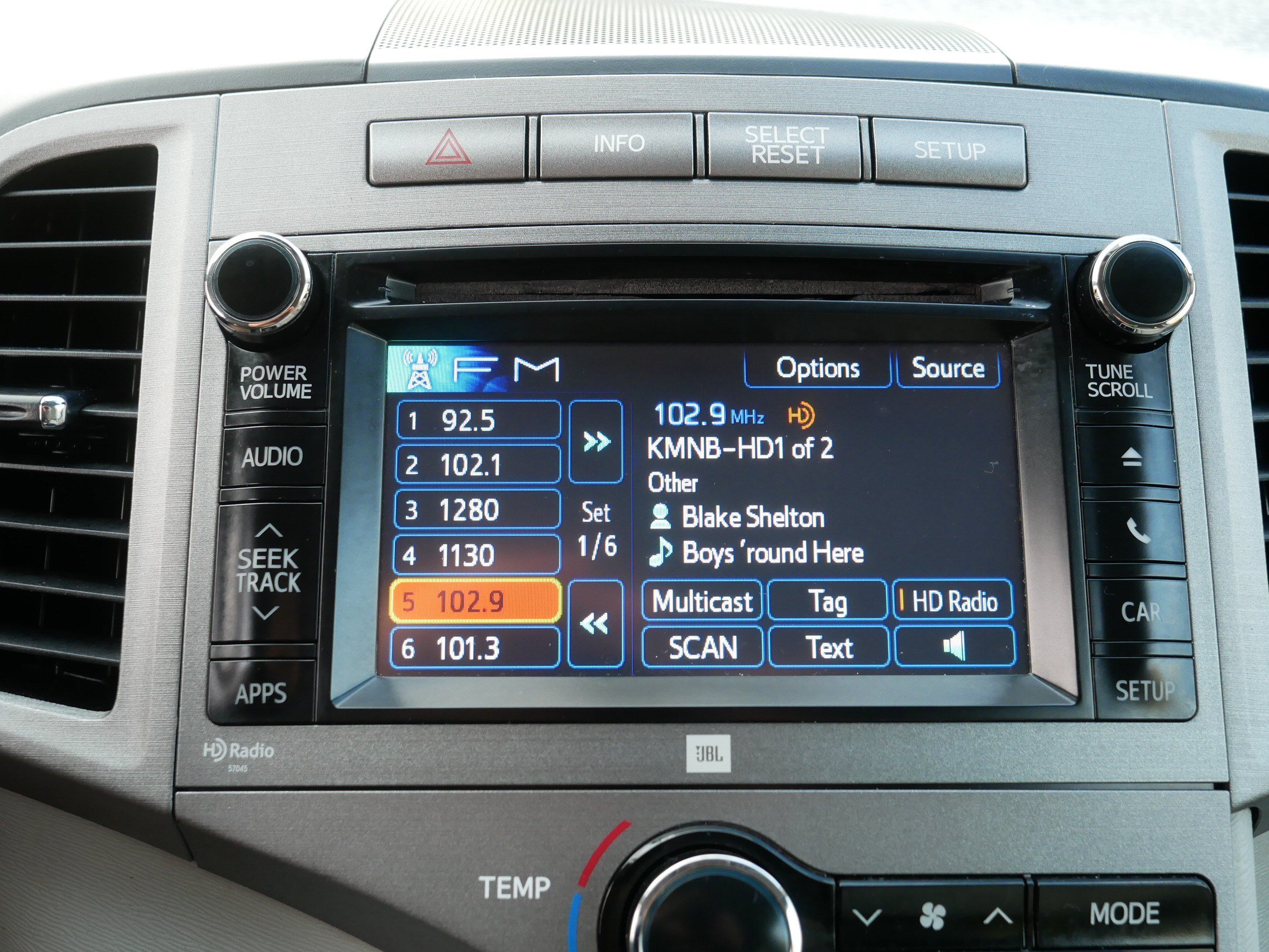 Used 2013 Toyota Venza XLE w/ XLE Premium Pkg FWD image 22