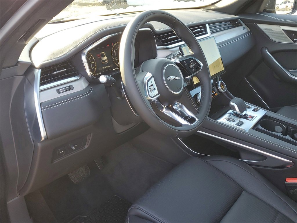 New 2026 Jaguar F-PACE R-Dynamic S image 8