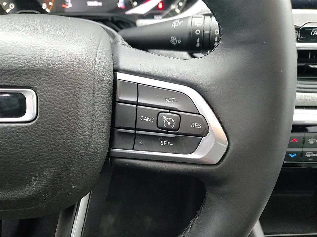 Used 2022 Jeep Compass Latitude w/ Sun and Sound Group image 16