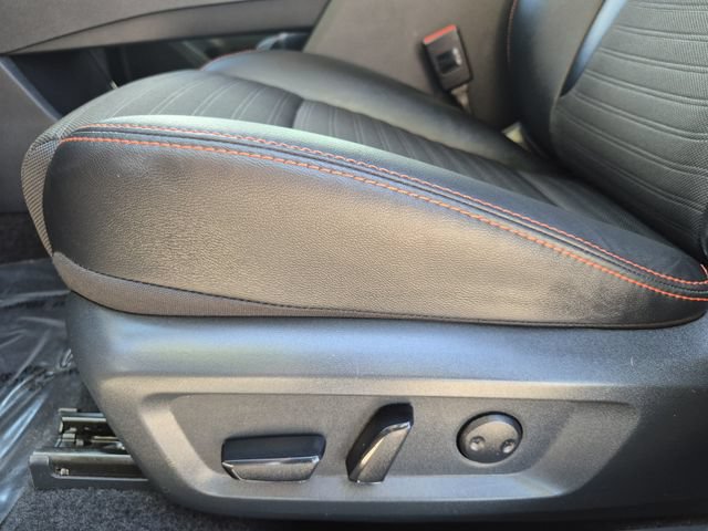 Certified 2025 Nissan Rogue SV AWD/4WD image 16