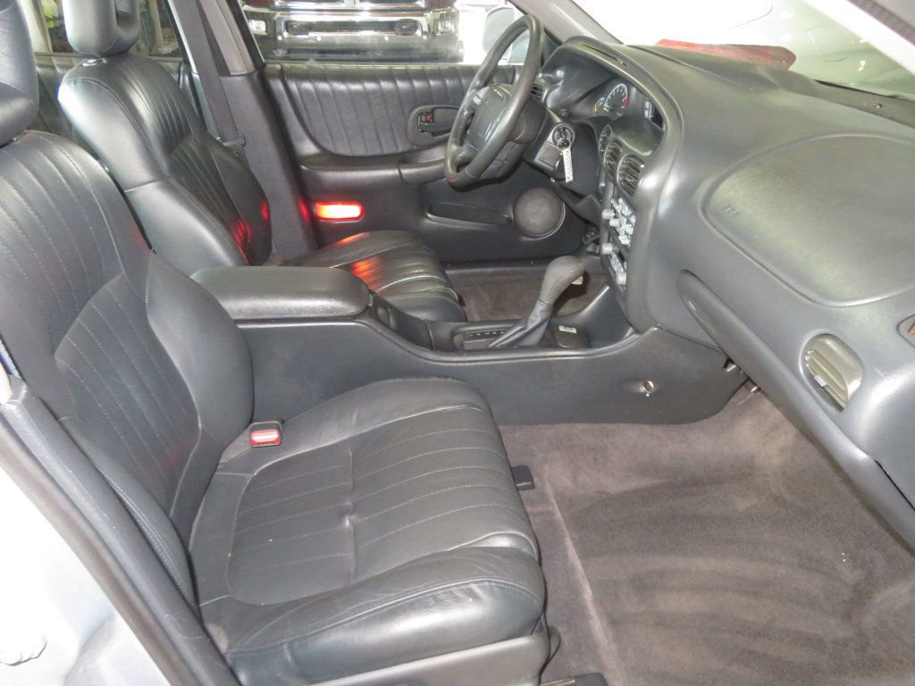 Used 2000 Pontiac Grand Prix GTP w/ Opt Pkg image 30