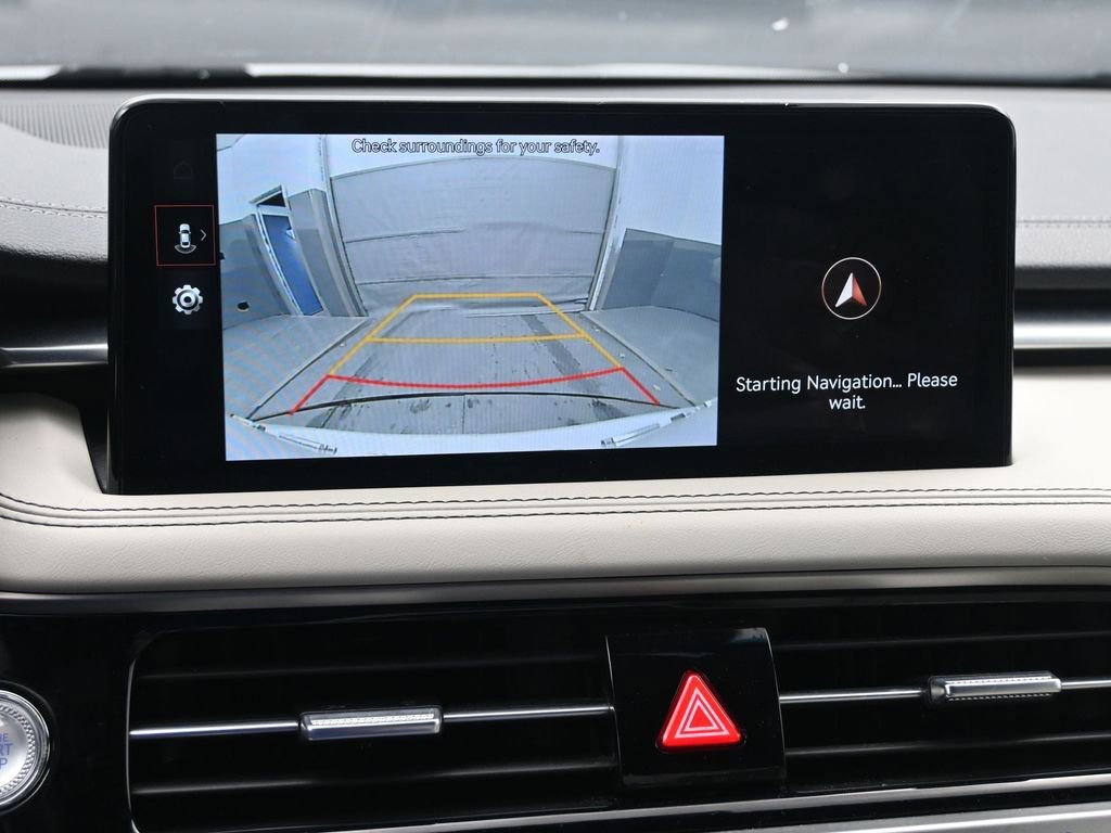 Used 2024 Genesis G70 2.5T image 17