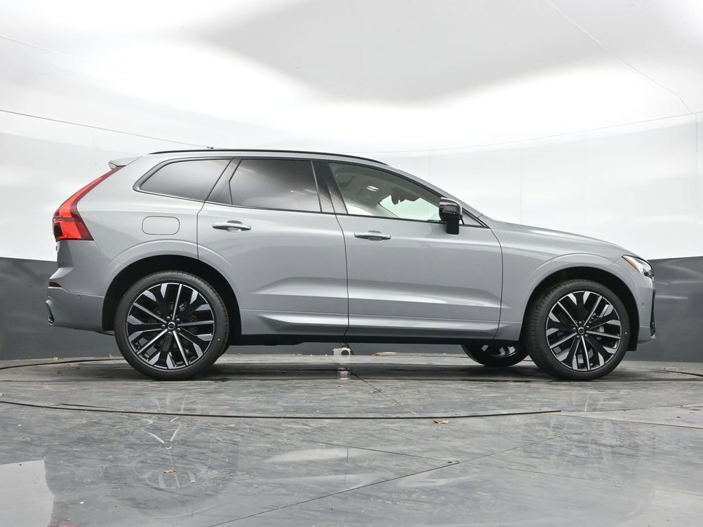 New 2026 Volvo XC60 B5 Ultra w/ Protection Package Premier image 35
