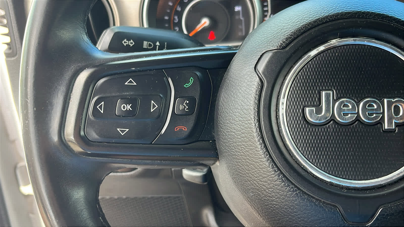 Used 2018 Jeep Wrangler Sport AWD/4WD image 14