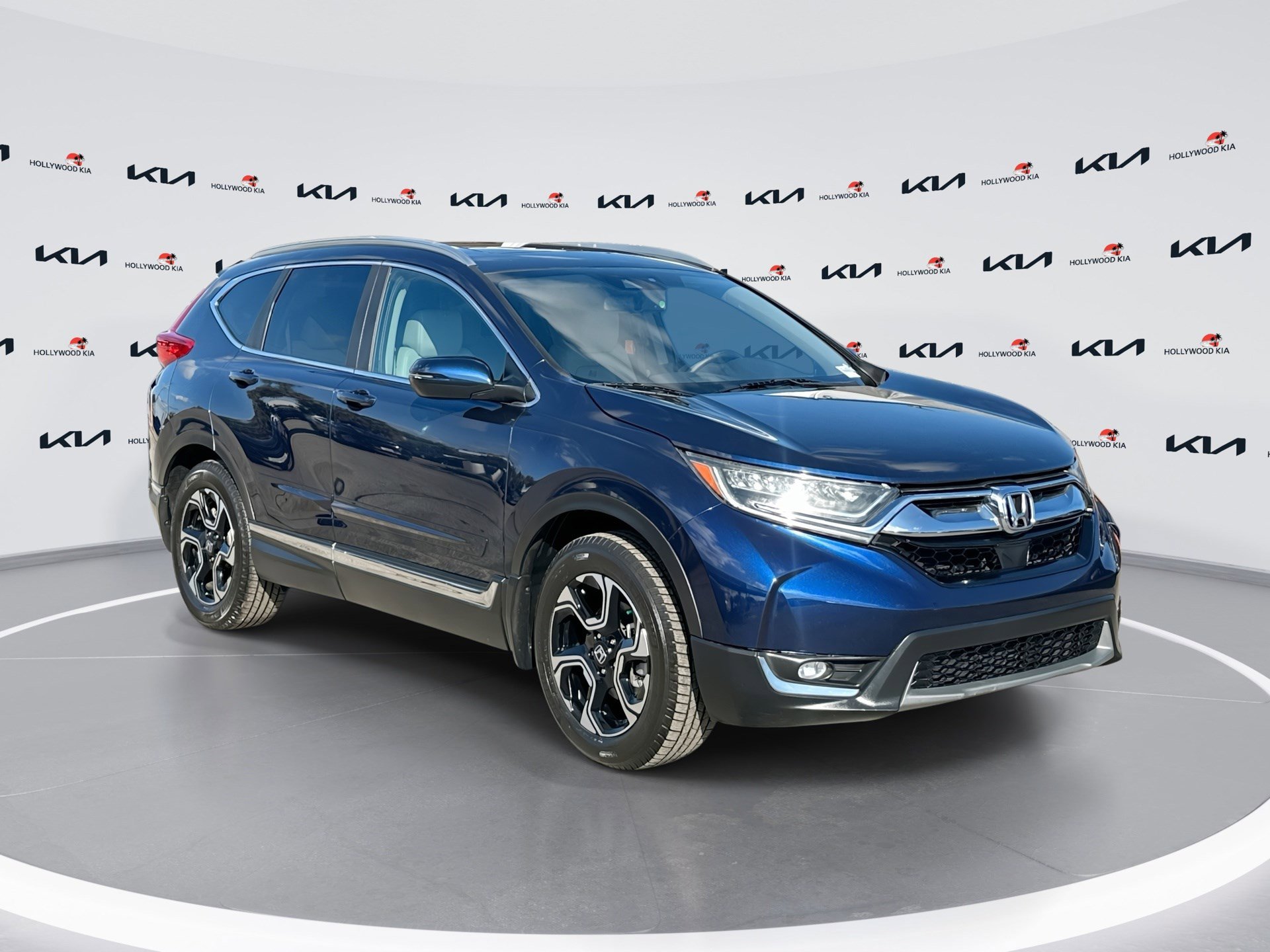 Used 2017 Honda CR-V Touring video 1