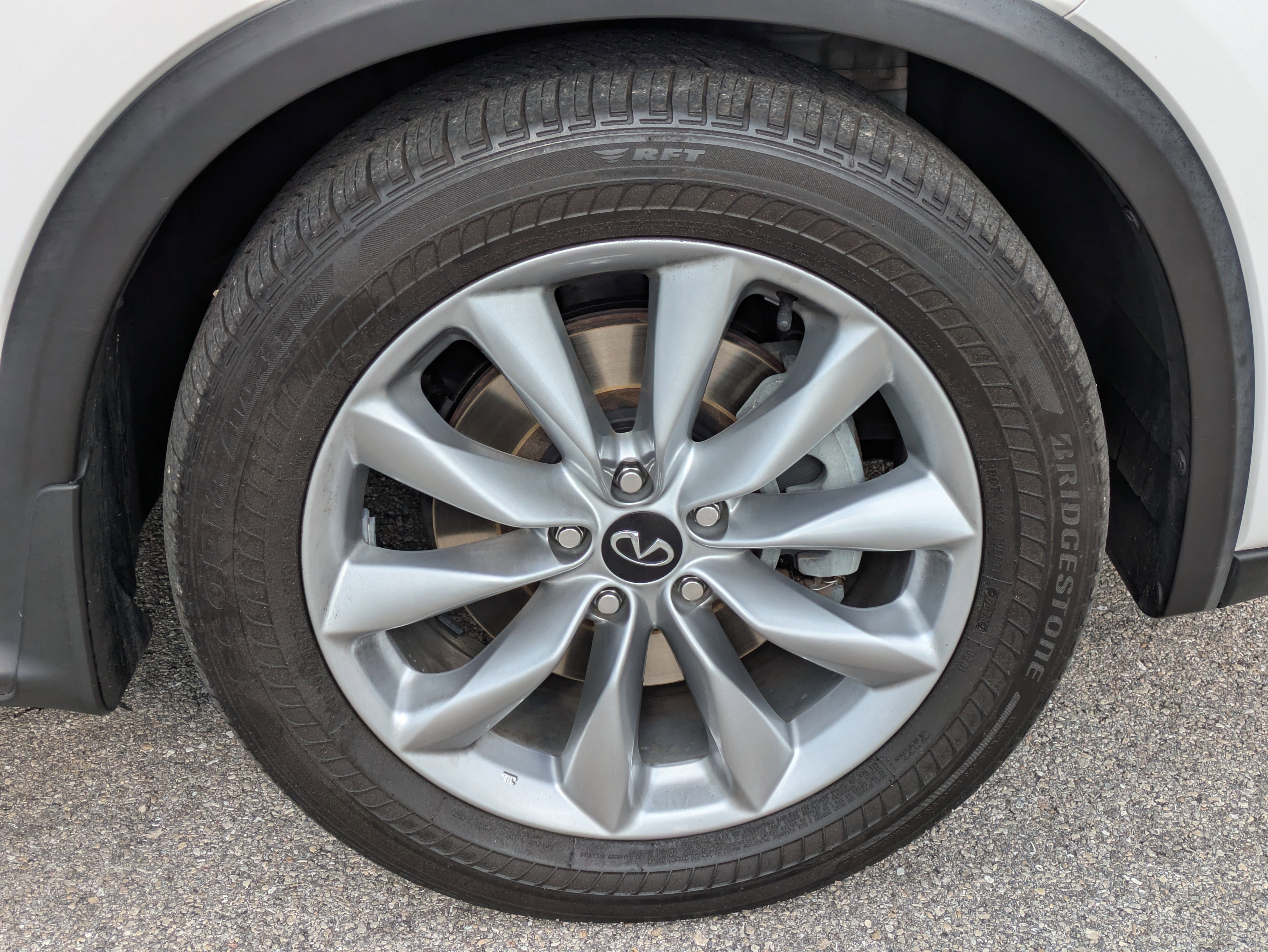 Used 2020 INFINITI QX50 Luxe w/ Navigation Package FWD image 11
