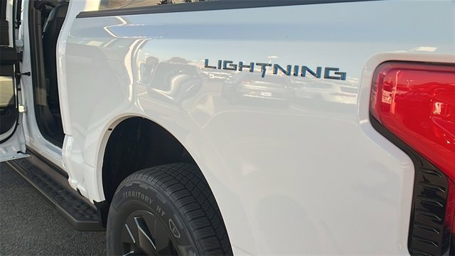 New 2025 Ford F150 Lightning Lariat image 17