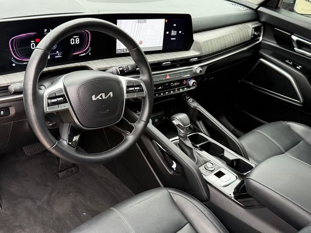 Used 2024 Kia Telluride EX w/ EX Captain's Chair Package AWD/4WD image 11