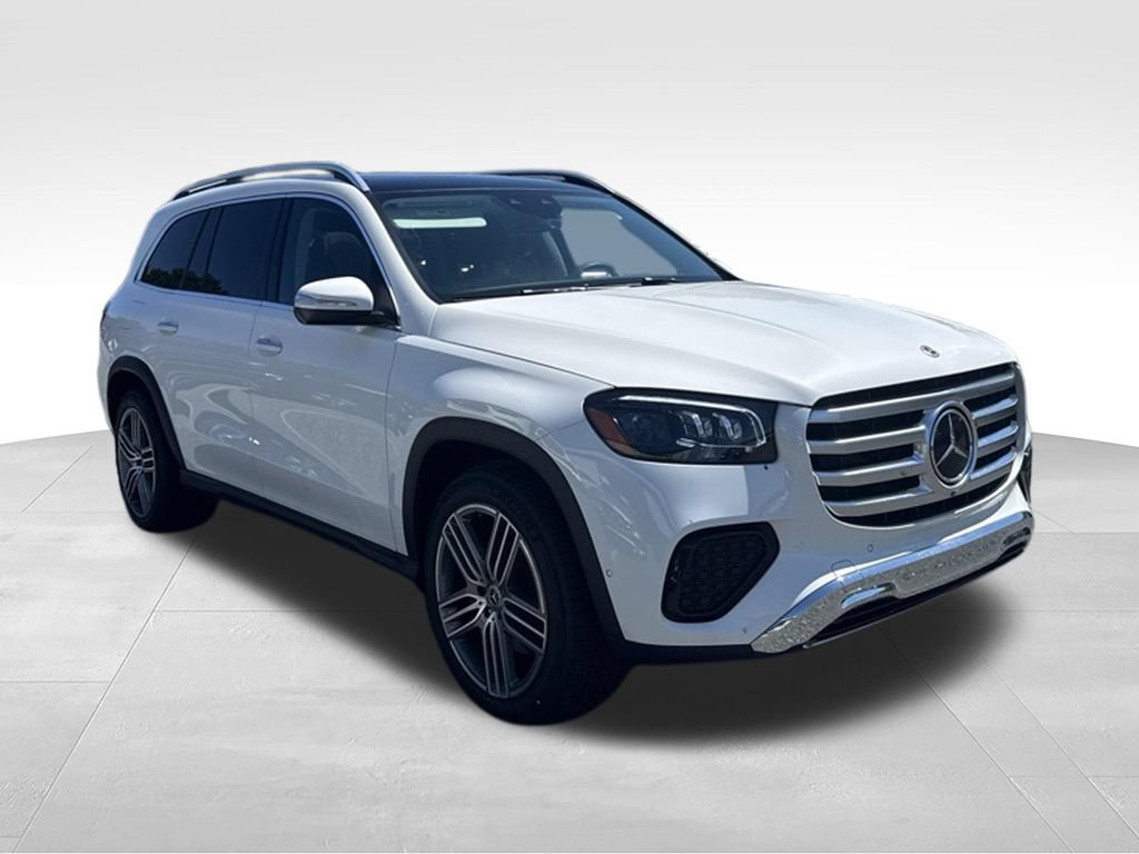 Used 2025 Mercedes-Benz GLS 450 4MATIC image 3