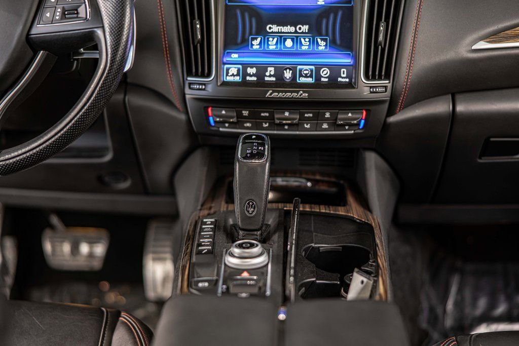 Used 2019 Maserati Levante S GranSport image 41