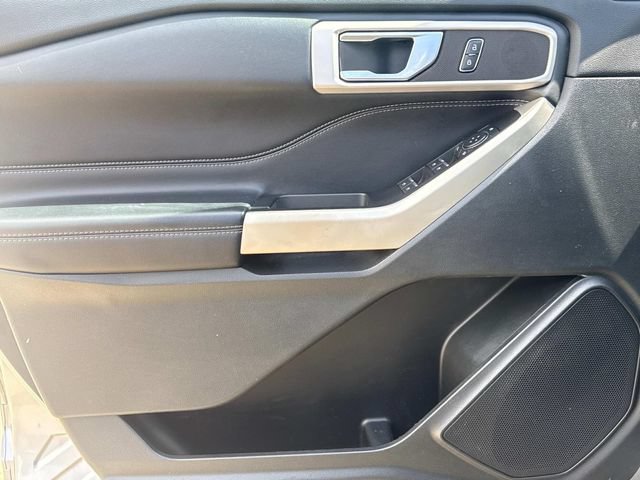 Used 2021 Ford Explorer XLT RWD image 25