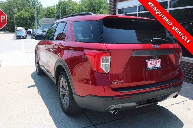 Used 2022 Ford Explorer XLT w/ Equipment Group 202A image 7