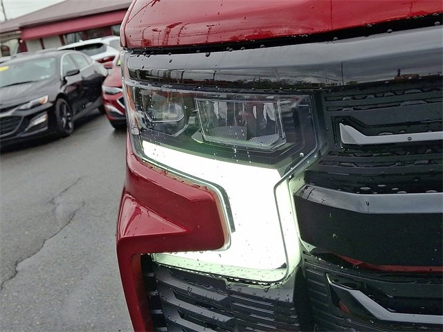 Used 2025 Chevrolet Silverado 1500 LT Trail Boss w/ Convenience Package II image 9