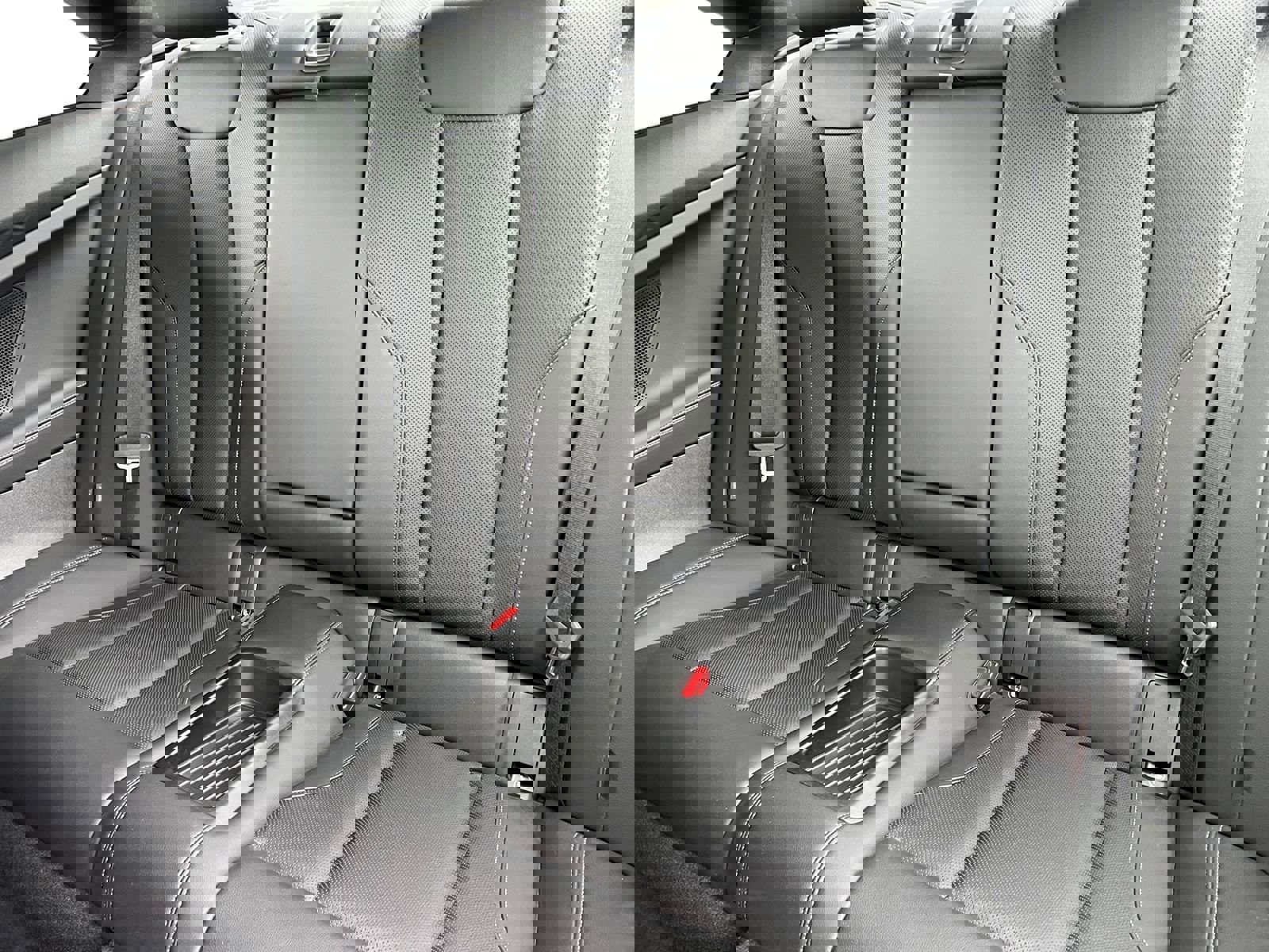 Used 2022 BMW 230i Coupe w/ Convenience Package image 13