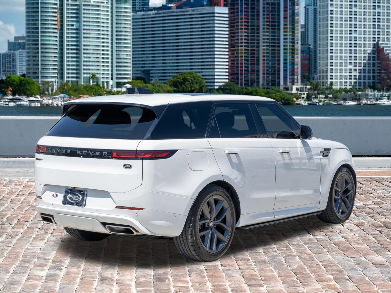 Used 2023 Land Rover Range Rover Sport SE Dynamic AWD/4WD image 5