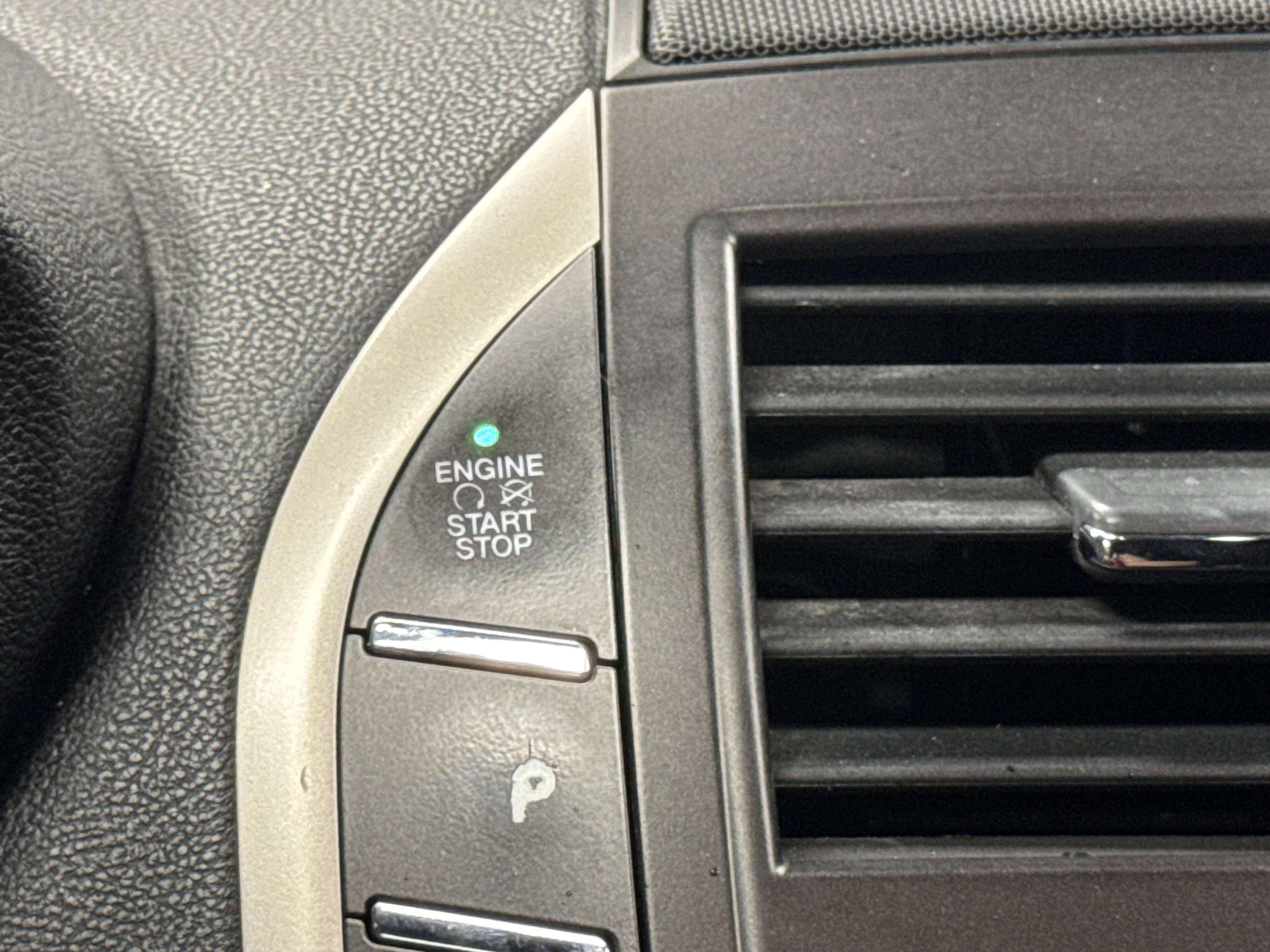 Used 2015 Lincoln MKC AWD w/ Equipment Group 102A Reserve image 11