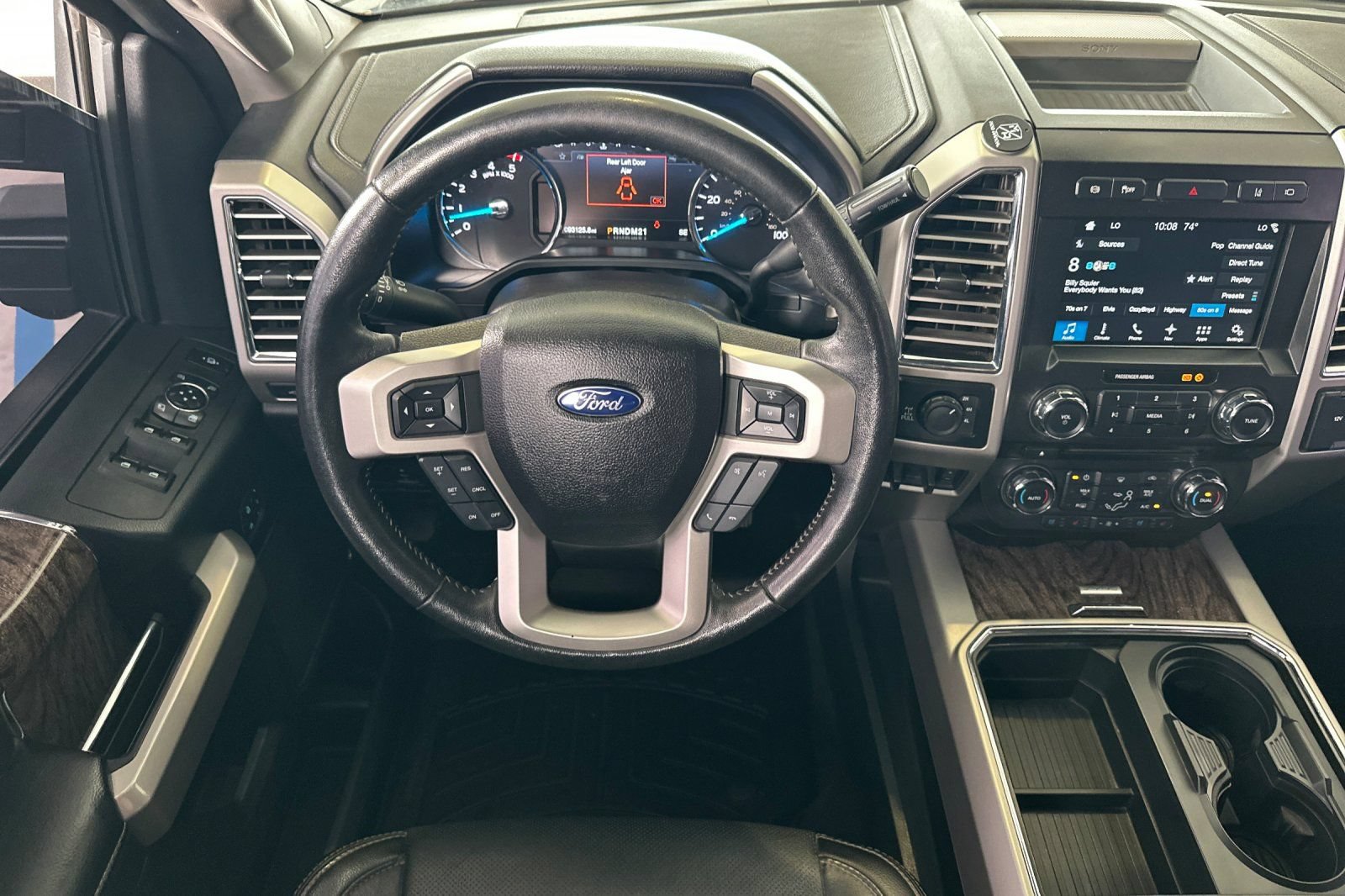 Used 2017 Ford F250 Lariat w/ Lariat Ultimate Package AWD/4WD image 13