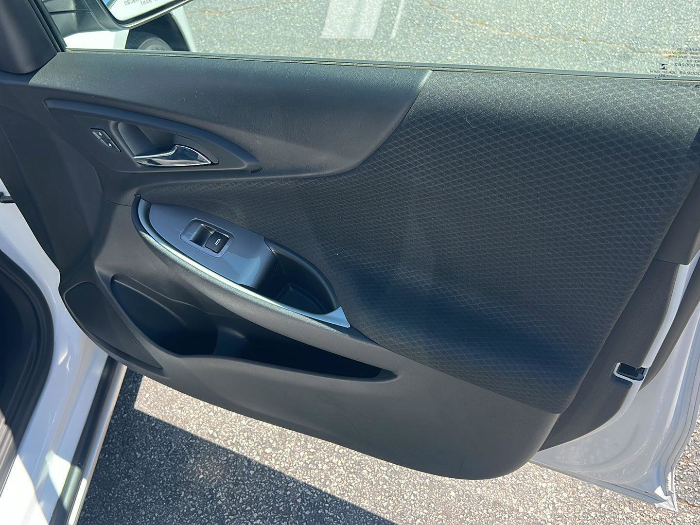 Used 2020 Chevrolet Malibu LS FWD image 14