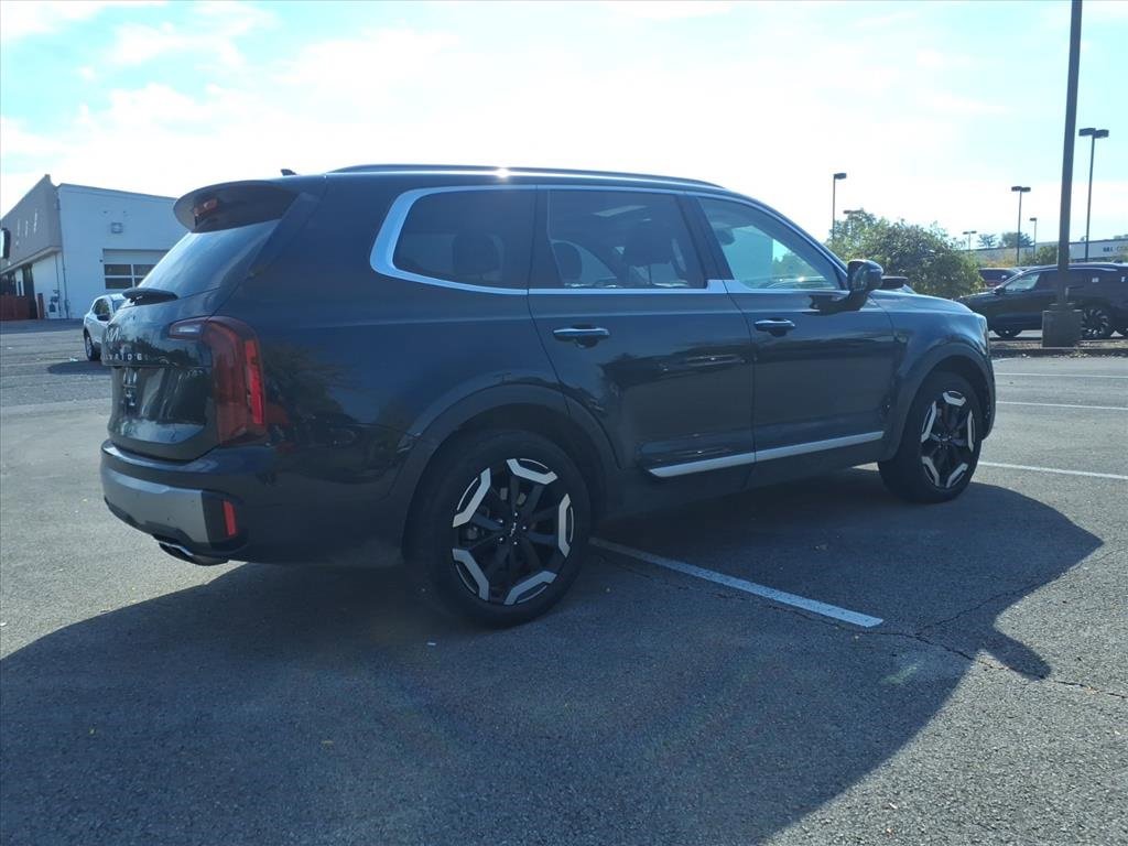 Used 2025 Kia Telluride S image 39