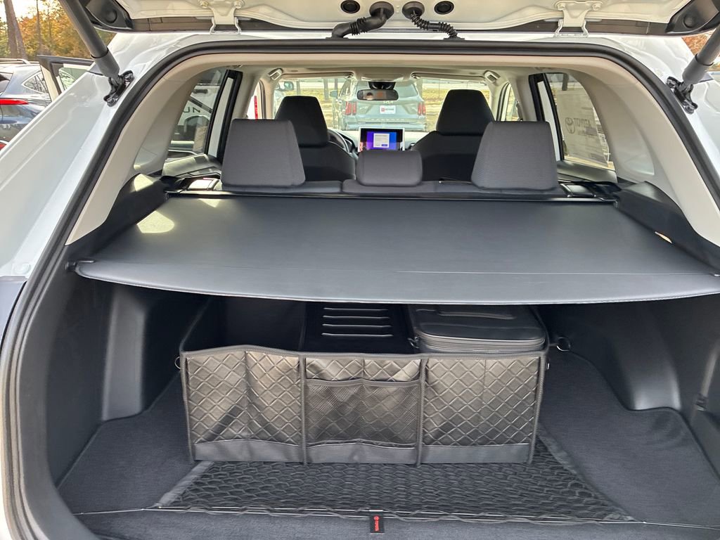 New 2025 Toyota RAV4 XLE image 32
