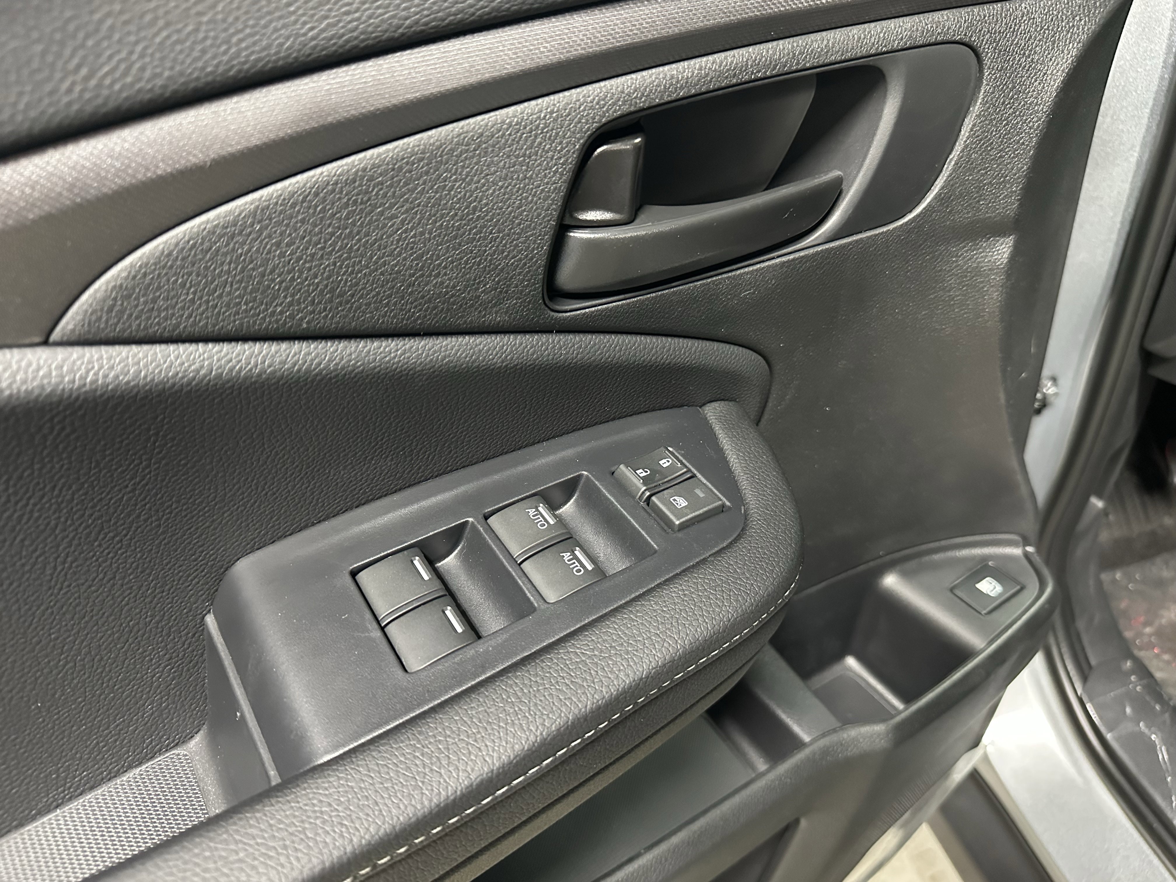 New 2026 Honda Ridgeline Sport image 17