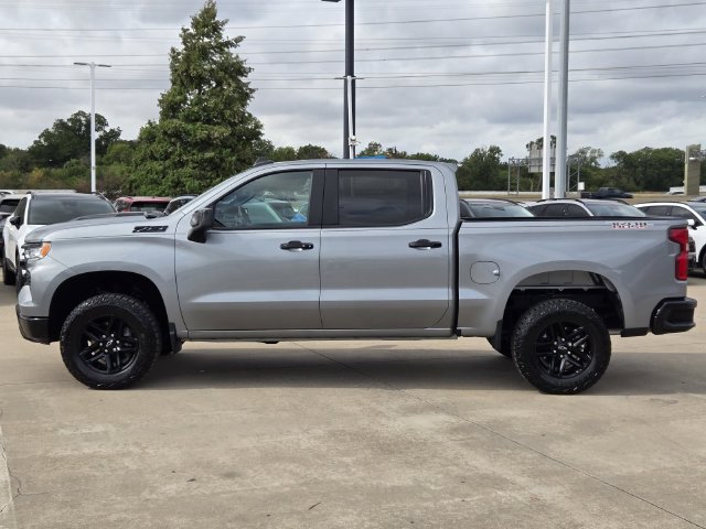 Used 2023 Chevrolet Silverado 1500 LT Trail Boss w/ LPO, Dark Essentials Package AWD/4WD image 3