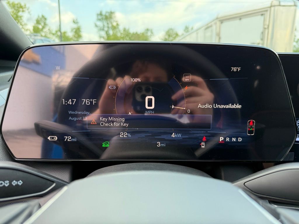 New 2025 Chevrolet Equinox EV RS image 13