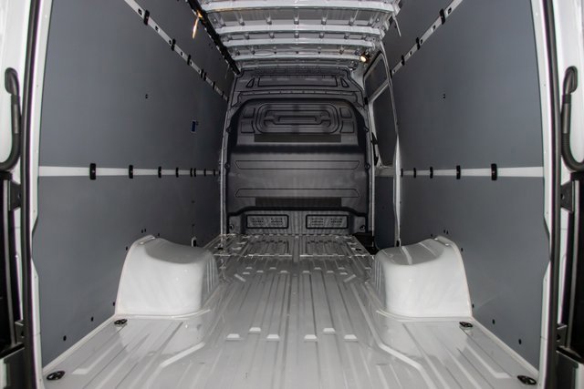 Used 2024 Mercedes-Benz Sprinter 3500 image 4
