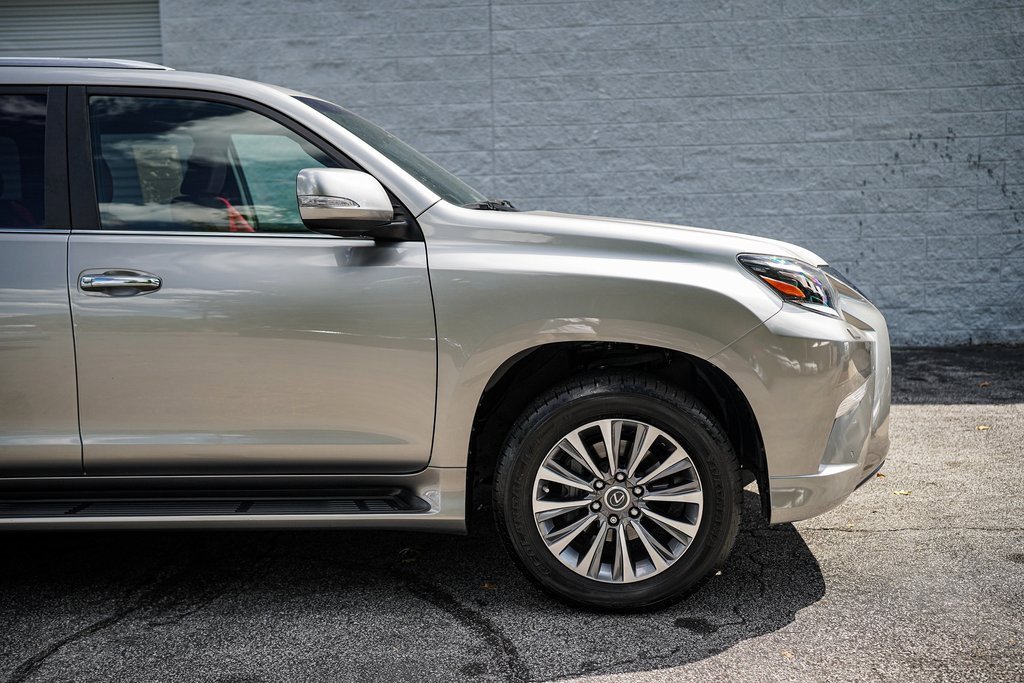 Used 2020 Lexus GX 460 Luxury image 16
