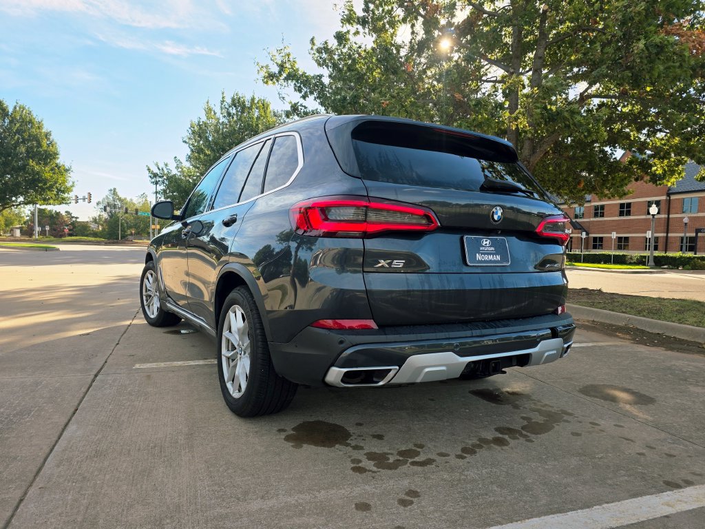 Used 2019 BMW X5 xDrive40i w/ Premium Package 2 AWD/4WD image 11