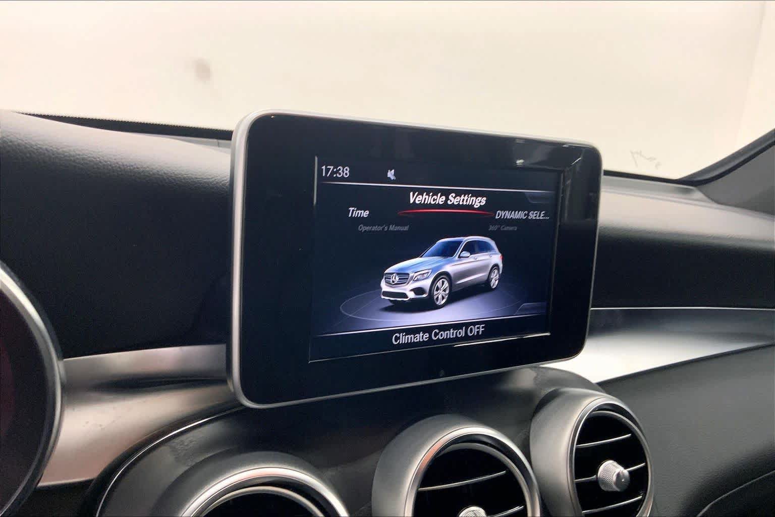 Used 2018 Mercedes-Benz GLC 300 image 23