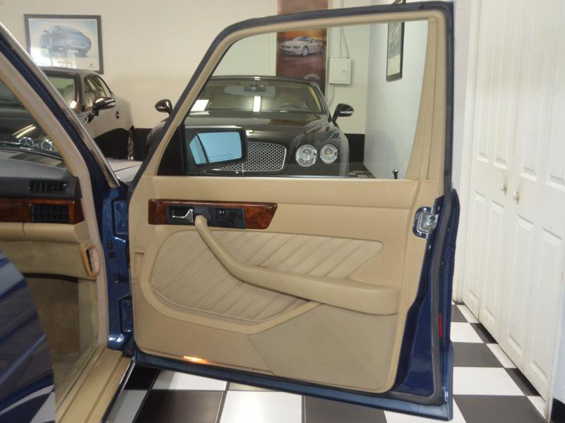 Used 1990 Mercedes-Benz 560 SEL image 22