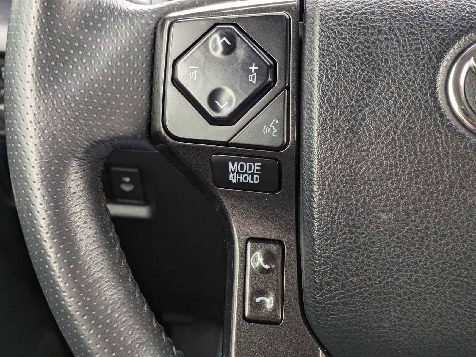 Used 2024 Toyota 4Runner TRD Off-Road image 23