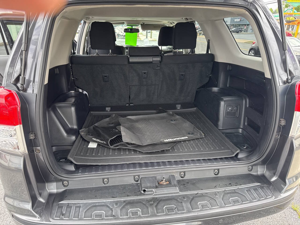 Used 2012 Toyota 4Runner SR5 w/ Convenience Pkg AWD/4WD image 5