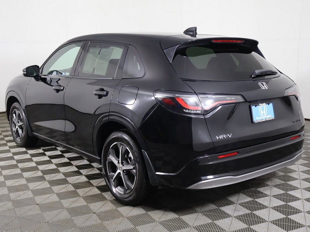 Used 2024 Honda HR-V EX-L image 8