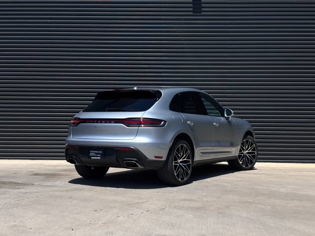 Certified 2026 Porsche Macan AWD/4WD image 7