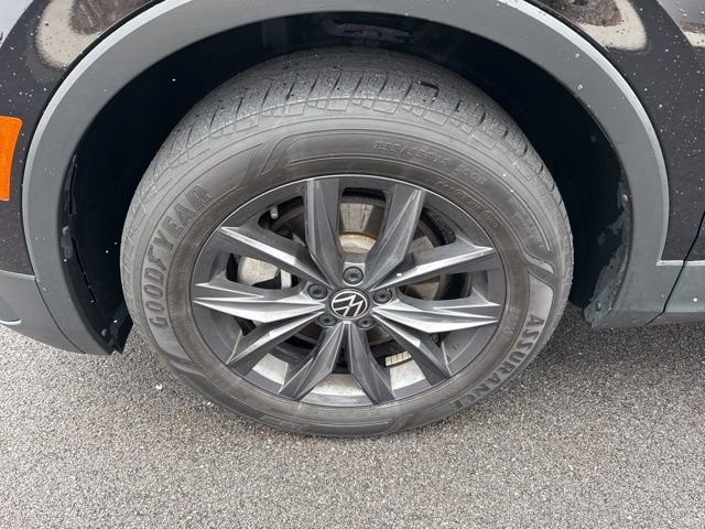 Used 2022 Volkswagen Tiguan SE image 30
