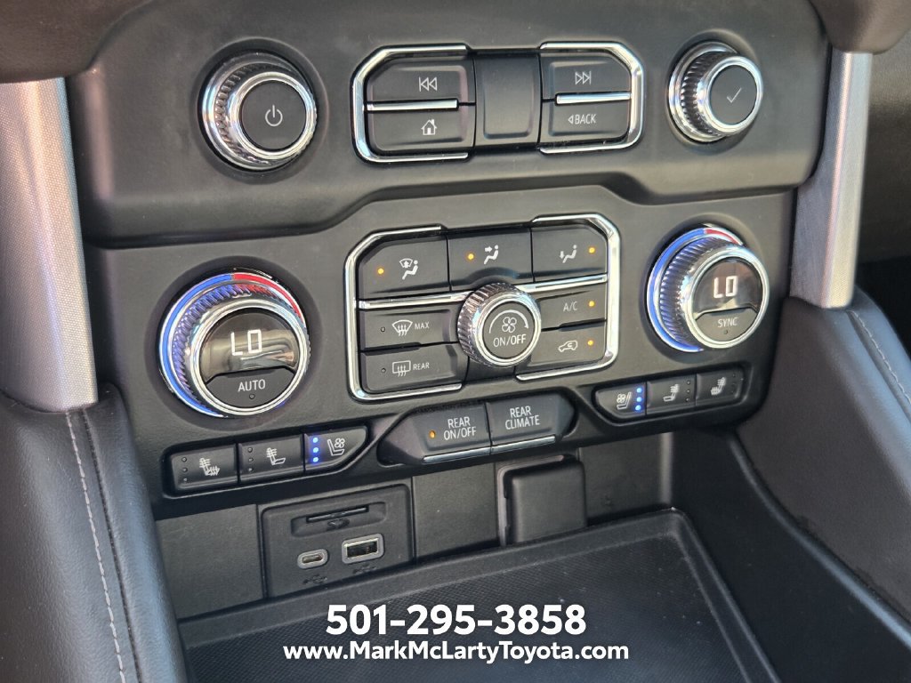 Used 2021 GMC Yukon SLT w/ SLT Premium Package AWD/4WD image 24